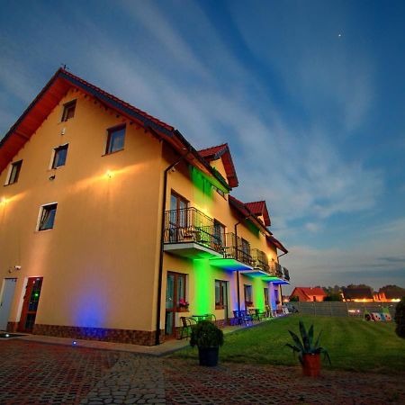 Pokoje Goscinne Orka Jaroslawiec Exterior photo