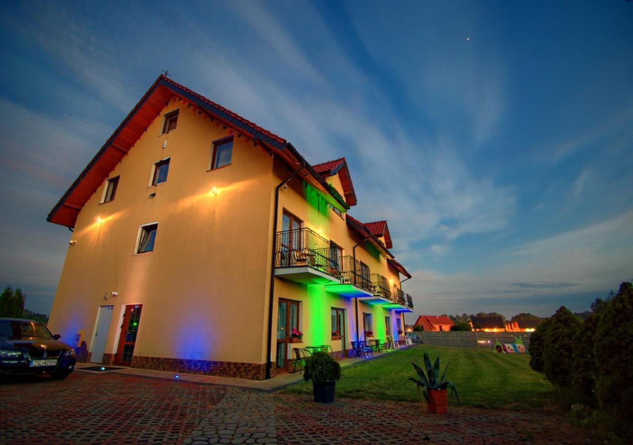 Pokoje Goscinne Orka Jaroslawiec Exterior photo
